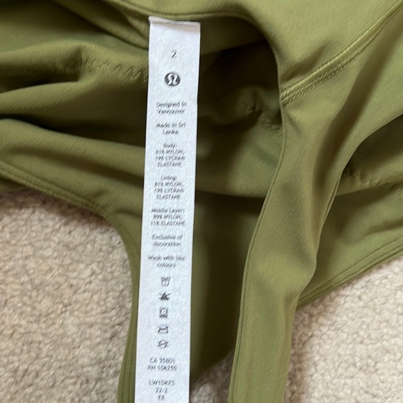 Lululemon Tank - Picture 5 of 8